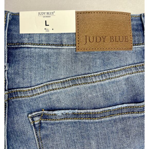 Judy Blue Shorts Large Med Wash Mid Rise Stretch Raw Hem JB15251 New With Tags - Picture 4 of 7